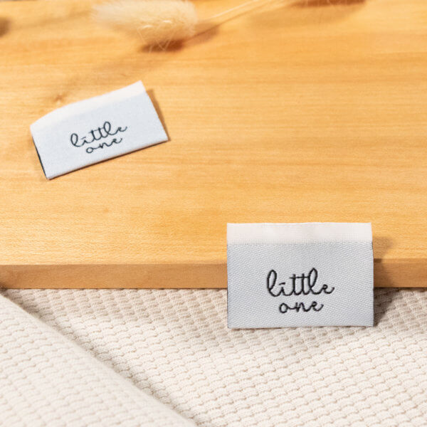Weblabel Little One Schwarz/Weiß