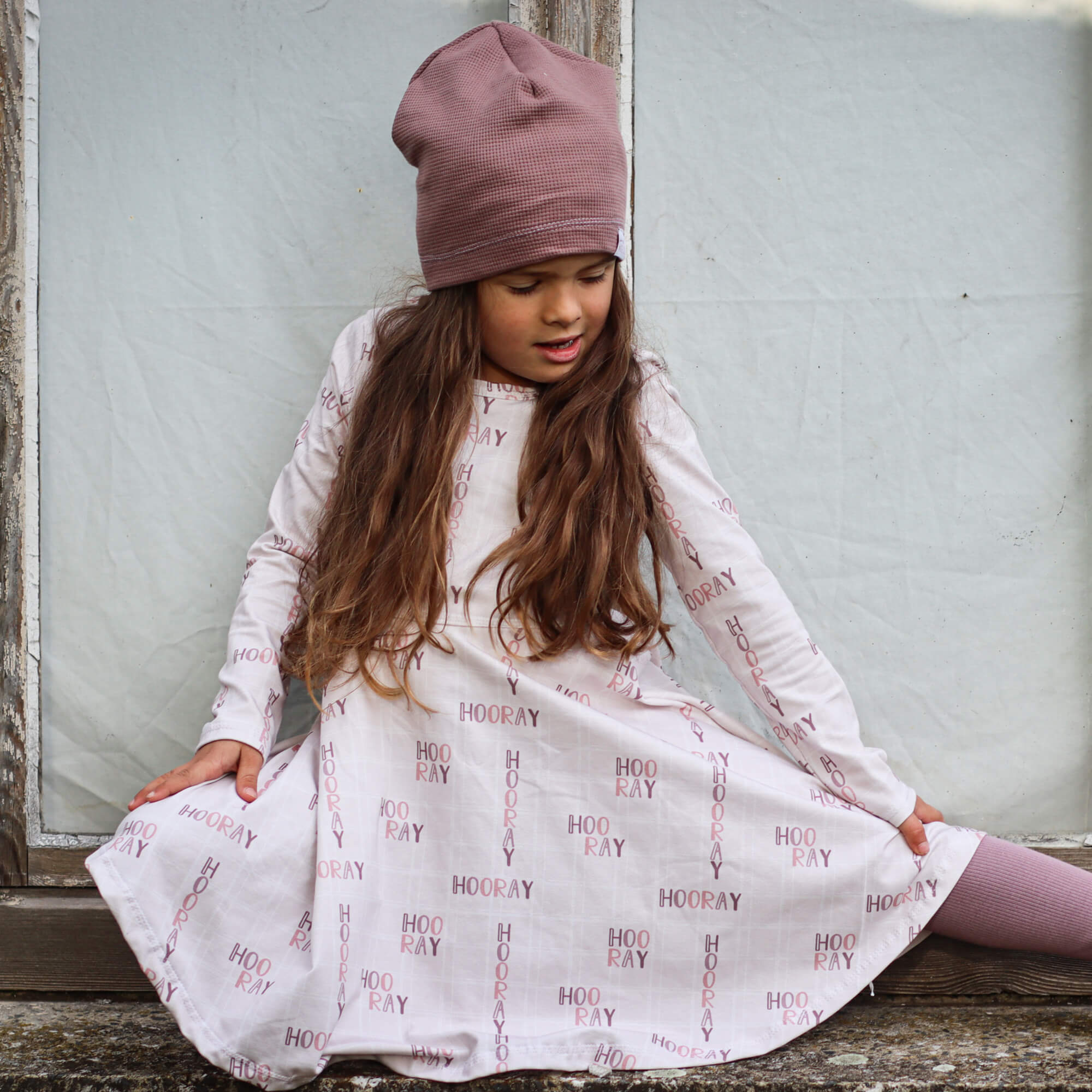 hooray-nude-rosa-rjersey-jono-und-lia-kinderstoffe-naehen-handmade-naehbeispiel-kleid-waffelstrick-mauve